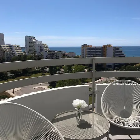 Sunrise Seaview 8 Floor - Torre 3 Castelos Apartment *
